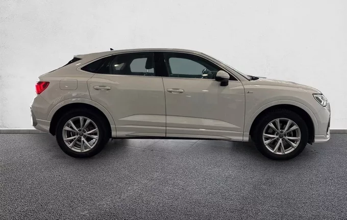 AUDI Q3 Sportback 35 TFSI 150 ch S line extérieur côté droit 2128025