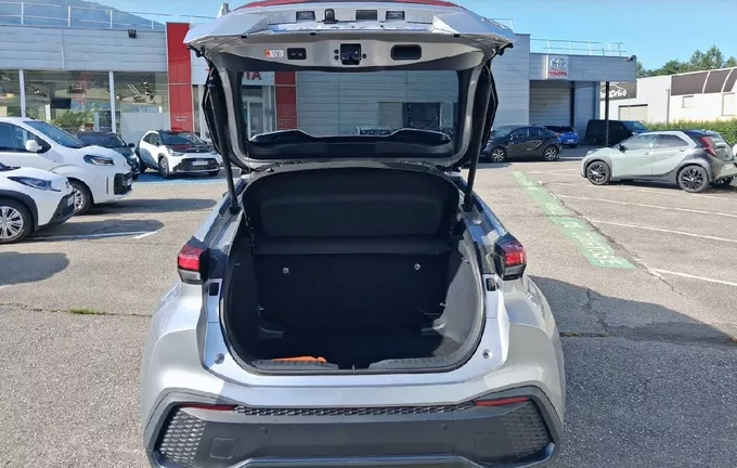 TOYOTA C-HR Hybride 200 Design photo 10 1103592