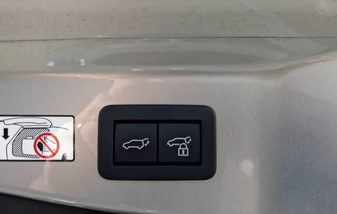 TOYOTA C-HR Hybride 200 Design photo 20 1103592