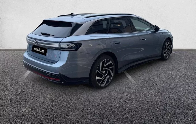 VOLKSWAGEN ID.7 TOURER 286 ch Pro Life Max extérieur trois quart arrière droit 9784