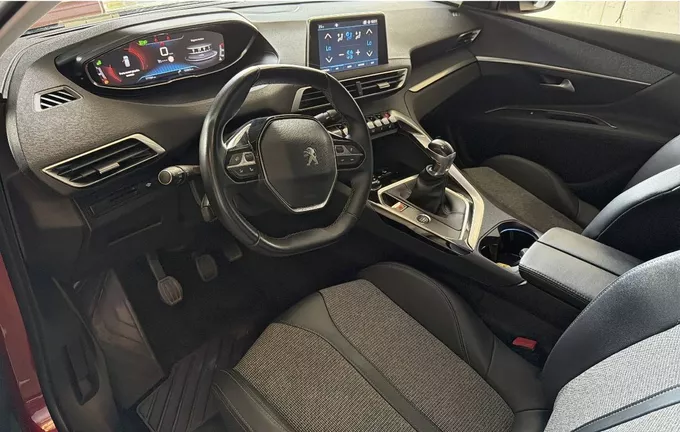 PEUGEOT 3008 Puretech 130ch S&S BVM6 Allure photo 13 2118421