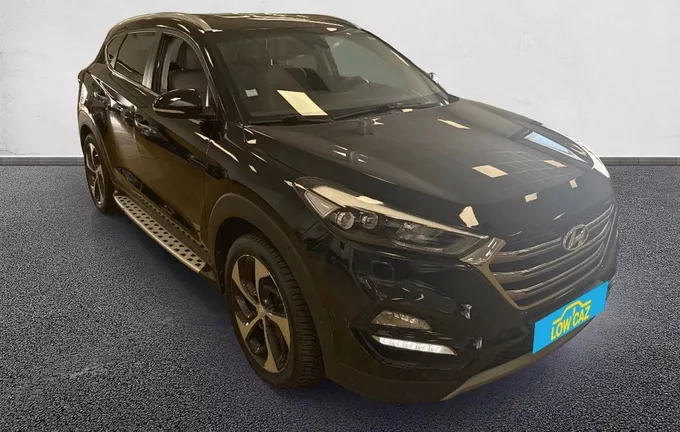 HYUNDAI TUCSON 1.7 CRDi 141 2WD DCT-7 Intuitive extérieur trois quart avant droit 213412