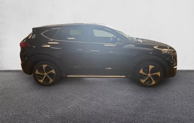 HYUNDAI TUCSON 1.7 CRDi 141 2WD DCT-7 Intuitive extérieur côté droit 213412