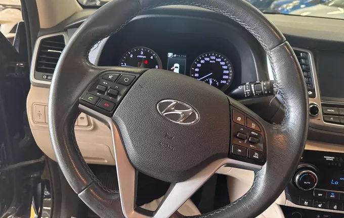 HYUNDAI TUCSON 1.7 CRDi 141 2WD DCT-7 Intuitive photo 12 213412