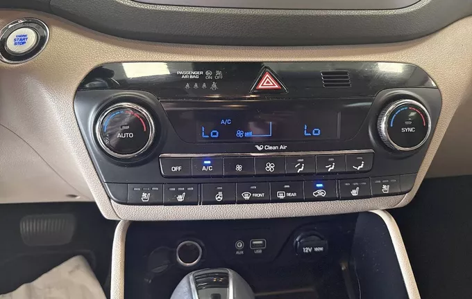 HYUNDAI TUCSON 1.7 CRDi 141 2WD DCT-7 Intuitive photo 14 213412