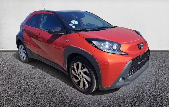 TOYOTA AYGO X 1.0 VVT-i 72 S-CVT Design extérieur trois quart avant droit 1103818