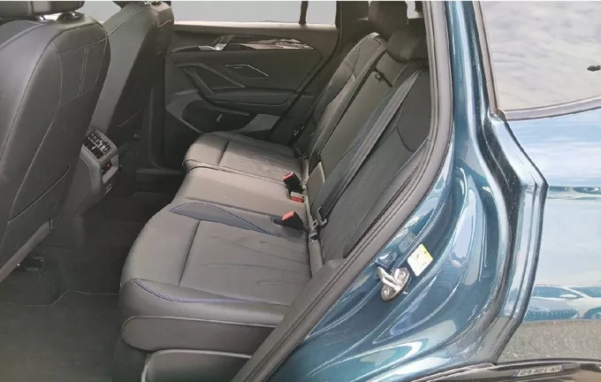 VOLKSWAGEN TIGUAN 2.0 TDI 150ch DSG7 R-Line Exclusive extérieur arrière 2127643