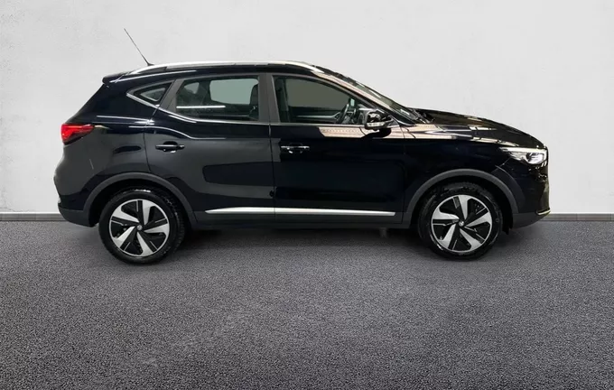 MG ZS EV Autonomie Standard 51kWh - 130 kW 2WD Luxury extérieur côté droit 