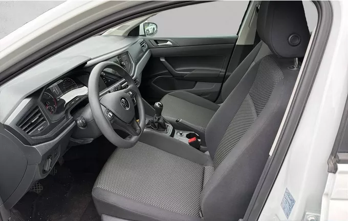 VOLKSWAGEN POLO 1.0 TSI 95 S&S BVM5 Edition extérieur trois quart arrière droit 2126925