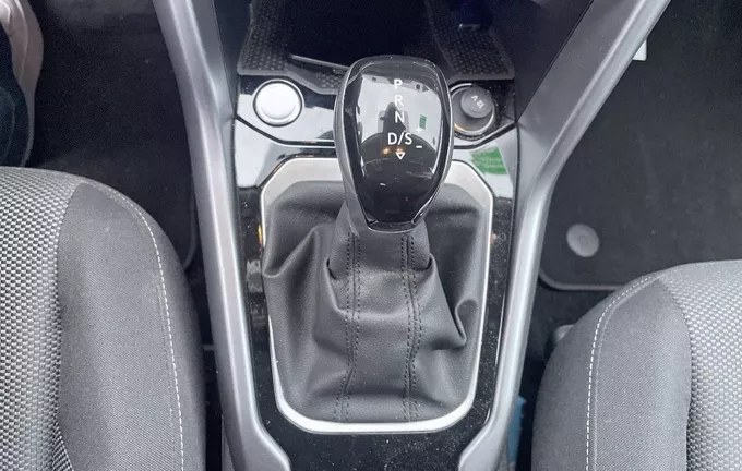 VOLKSWAGEN T-ROC 1.5 TSI EVO2 150 Start/Stop DSG7 VW Edition photo 13 2124021