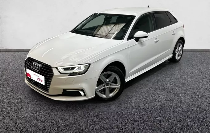 AUDI A3 Sportback 40 e-tron 204 S tronic 6 extérieur trois quart avant gauche 2129509