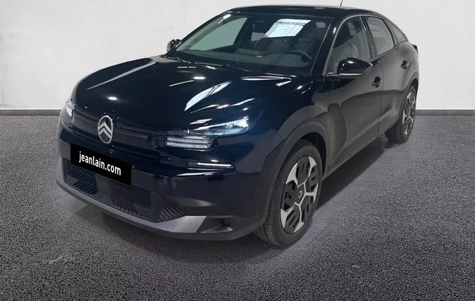 CITROEN C4 e-C4 136 ch autonomie confort Plus extérieur trois quart avant gauche 057892