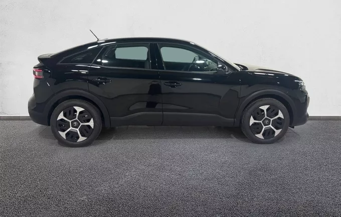 CITROEN C4 e-C4 136 ch autonomie confort Plus extérieur côté droit 057892