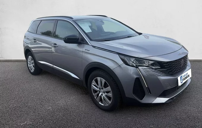 PEUGEOT 5008 PureTech 130ch S&S EAT8 Style extérieur trois quart avant droit 2131940