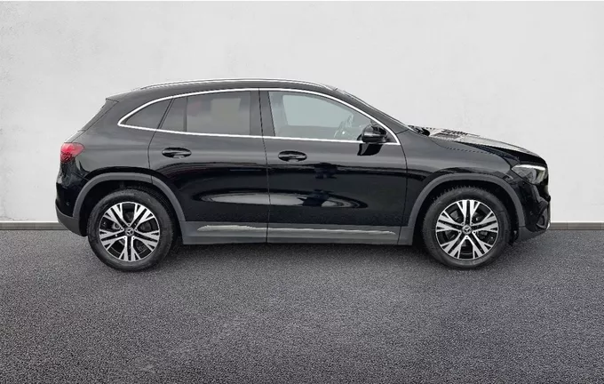 MERCEDES GLA 200 d 8G-DCT Progressive Line extérieur côté droit 212658