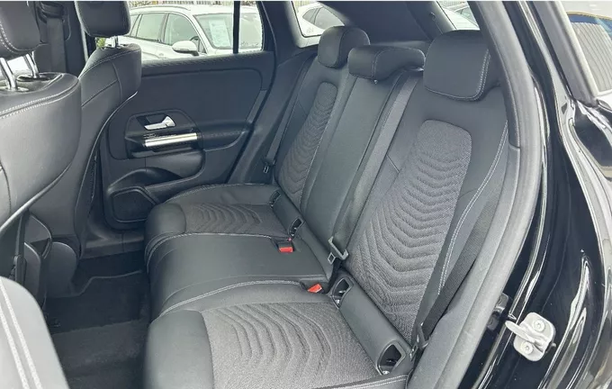 MERCEDES GLA 200 d 8G-DCT Progressive Line extérieur arrière 212658