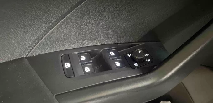 VOLKSWAGEN T-CROSS 1.0 TSI 95 Start/Stop BVM5 Life Tech photo 16 2131346