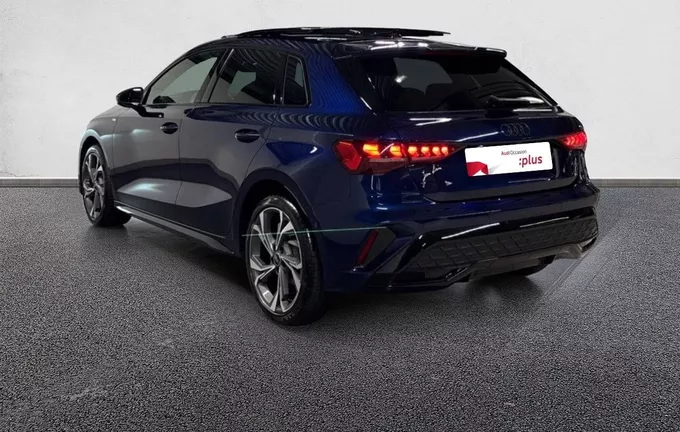 AUDI A3 Sportback TFSI Mild Hybrid 150 S tronic 7 S line extérieur trois quart arrière gauche 2130784