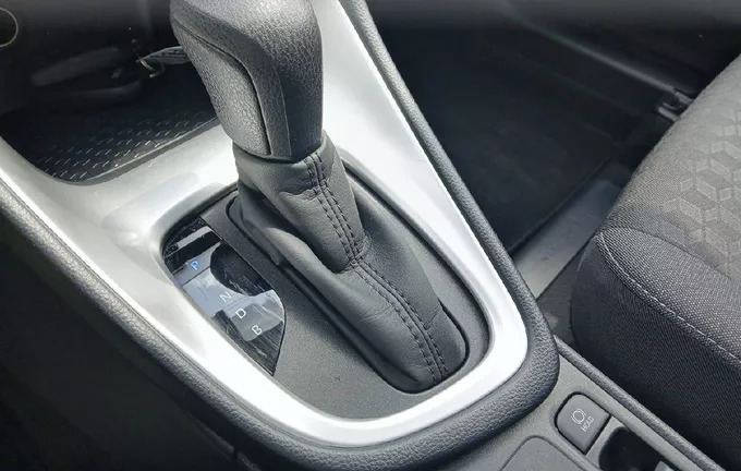 TOYOTA YARIS Hybride 116h Design photo 12 1103797