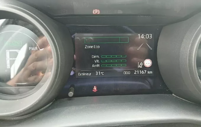 TOYOTA YARIS Hybride 116h Design photo 19 1103797
