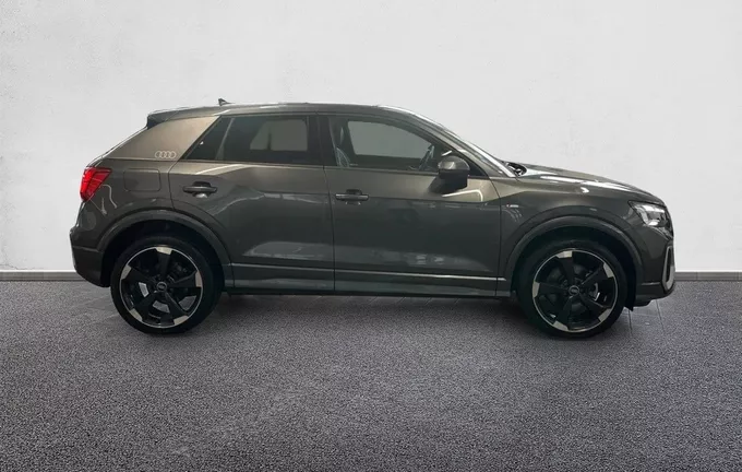 AUDI Q2 35 TFSI 150 BVM6 S line extérieur côté droit 2130301