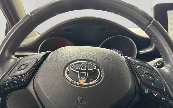 TOYOTA C-HR Hybride 1.8L Edition photo 12 1104057