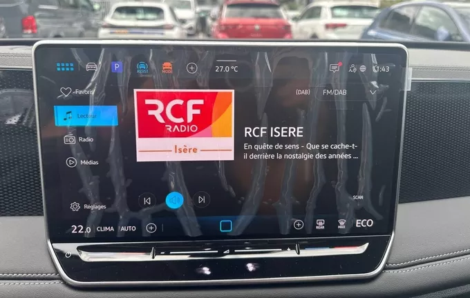 VOLKSWAGEN TIGUAN 1.5 eHybrid 204ch DSG6 VW Edition photo 16 5406