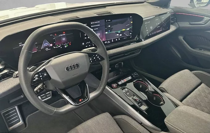 AUDI A5 TFSI 150 ch S tronic 7 S line photo 11 2130054