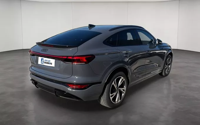 AUDI Q6 E-TRON SPORTBACK 306 ch 100 kWh performance S line extérieur trois quart arrière droit 6458