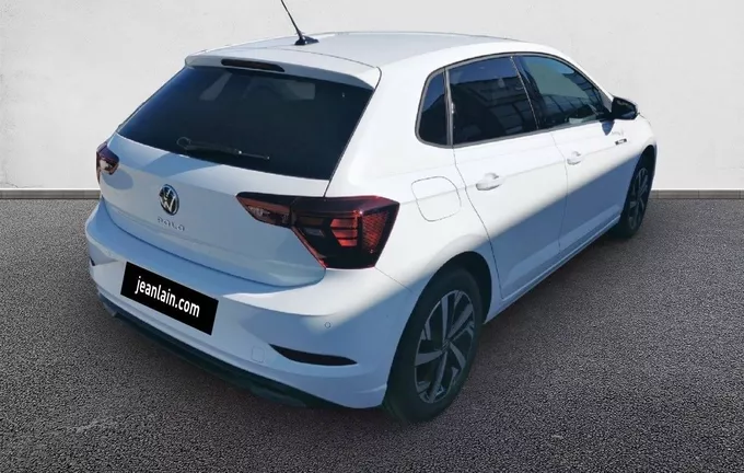 VOLKSWAGEN POLO 1.0 TSI 95 S&S BVM5 VW Edition extérieur trois quart arrière droit 0978