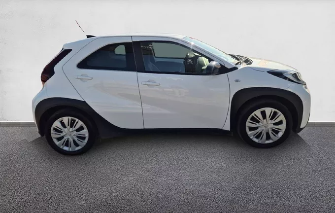 TOYOTA AYGO X 1.0 VVT-i 72 Dynamic extérieur côté droit 1103693