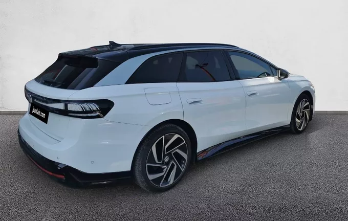 VOLKSWAGEN ID.7 TOURER 286 ch Pro Life Max extérieur trois quart arrière droit 9637