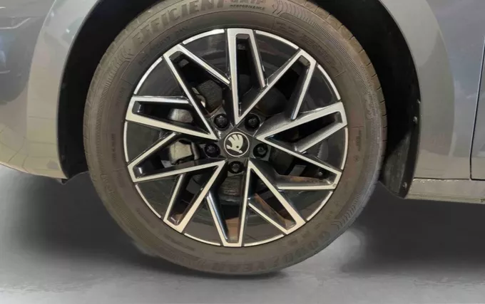 SKODA OCTAVIA Combi 1.5 TSI Hybrid 150 ch ACT DSG7 Selection photo 9 2132520