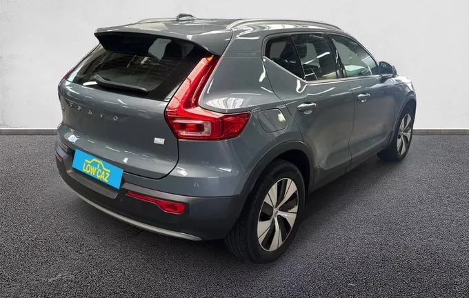 VOLVO XC40 T5 Recharge 180+82 ch DCT7 Business extérieur trois quart arrière droit 213503