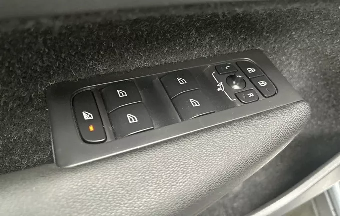 VOLVO XC40 T5 Recharge 180+82 ch DCT7 Business photo 14 213503