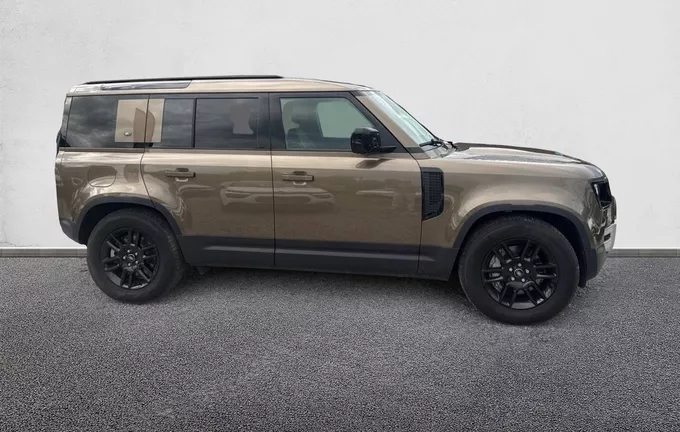 LAND ROVER DEFENDER 110 P400e PHEV BVA8 S extérieur côté droit 946308