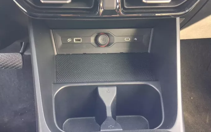 MG MG3 1.5 L Hybrid+ 195 ch Luxury photo 14 601308