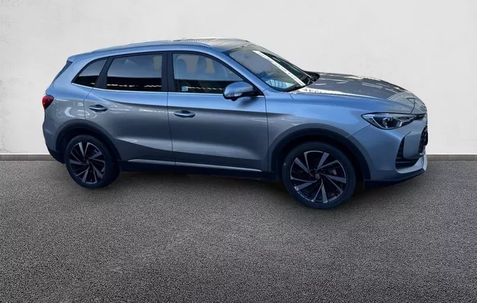 MG ZS 1.5 L Hybrid+ 197 ch Luxury extérieur côté droit 