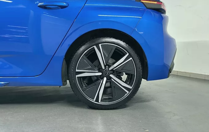 PEUGEOT 308 PureTech 130ch S&S EAT8 GT extérieur côté gauche 2128115