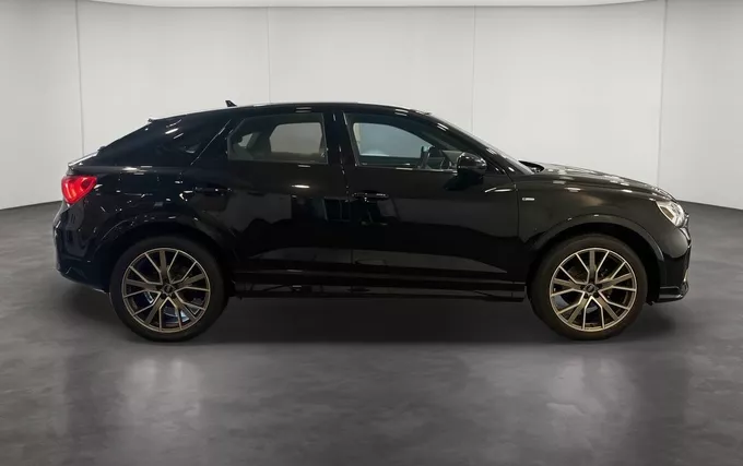 AUDI Q3 Sportback 35 TFSI 150 ch S tronic 7 S line extérieur côté droit 2133253