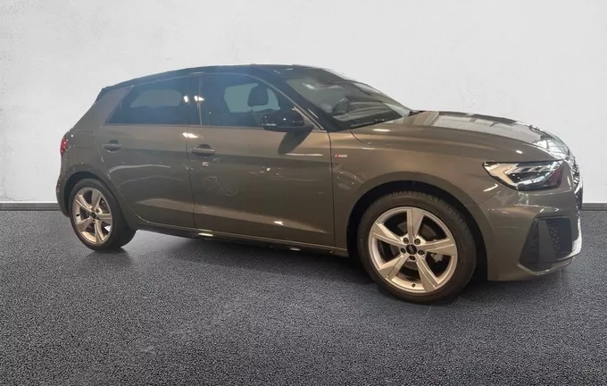 AUDI A1 Sportback 30 TFSI 116 ch S tronic 7 S Line extérieur côté droit 2128500