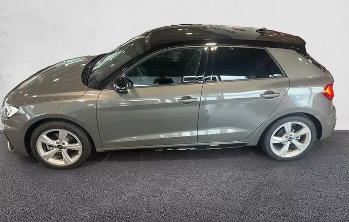AUDI A1 Sportback 30 TFSI 116 ch S tronic 7 S Line extérieur côté gauche 2128500