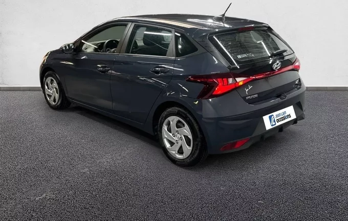 HYUNDAI I20 1.2 84 Initia extérieur trois quart arrière gauche 13924