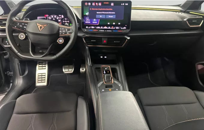 CUPRA FORMENTOR 1.5 eTSI Hybrid 150 ch DSG7 V extérieur trois quart avant droit 2132426