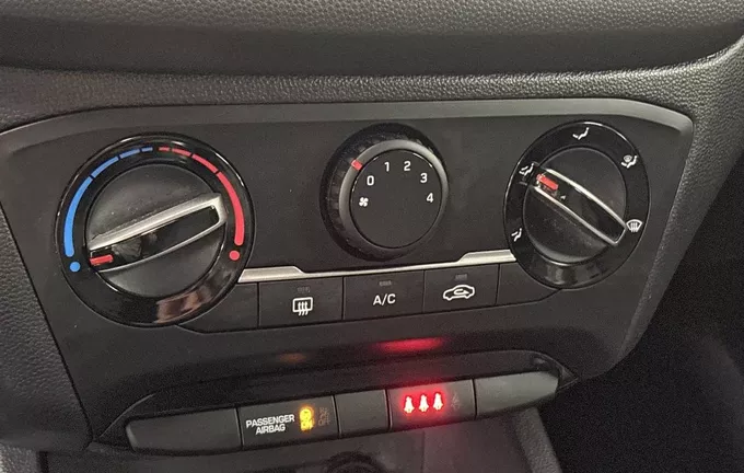HYUNDAI I20 1.0 T-GDi 100 Intuitive photo 14 2130639