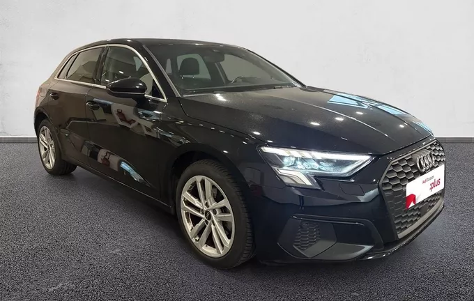 AUDI A3 Sportback 30 TDI 116 S tronic 7 Business line extérieur trois quart avant droit 2131234
