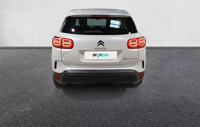 CITROEN C5 AIRCROSS PureTech 130 S&S BVM6 Live extérieur trois quart arrière droit 945281