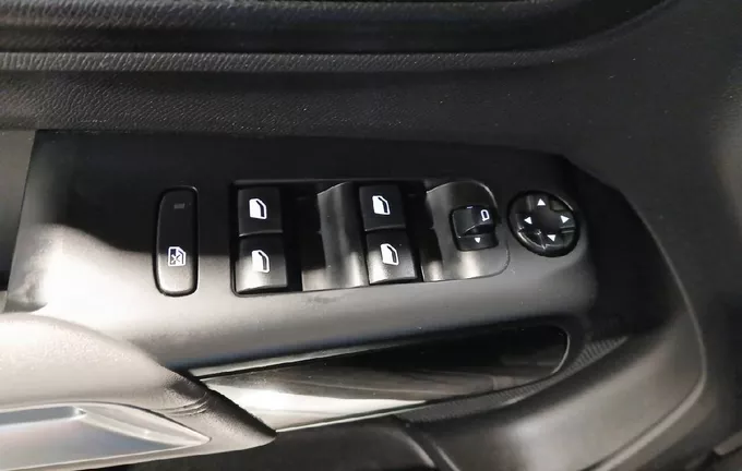 CITROEN C5 AIRCROSS PureTech 130 S&S BVM6 Live photo 18 945281