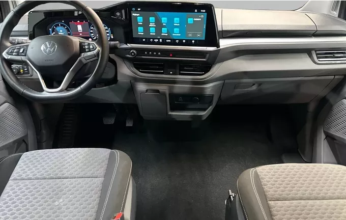 VOLKSWAGEN UTILITAIRES CARAVELLE 2.0 TDI 150 Long BVA8 4Motion Life extérieur trois quart avant droit 106326