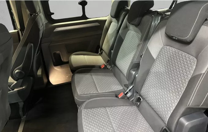 VOLKSWAGEN UTILITAIRES CARAVELLE 2.0 TDI 150 Long BVA8 4Motion Life extérieur arrière 106326